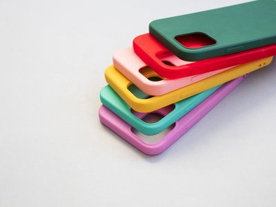 Silicone vs. Plastic Phone Cases: Which One Takes the Win?