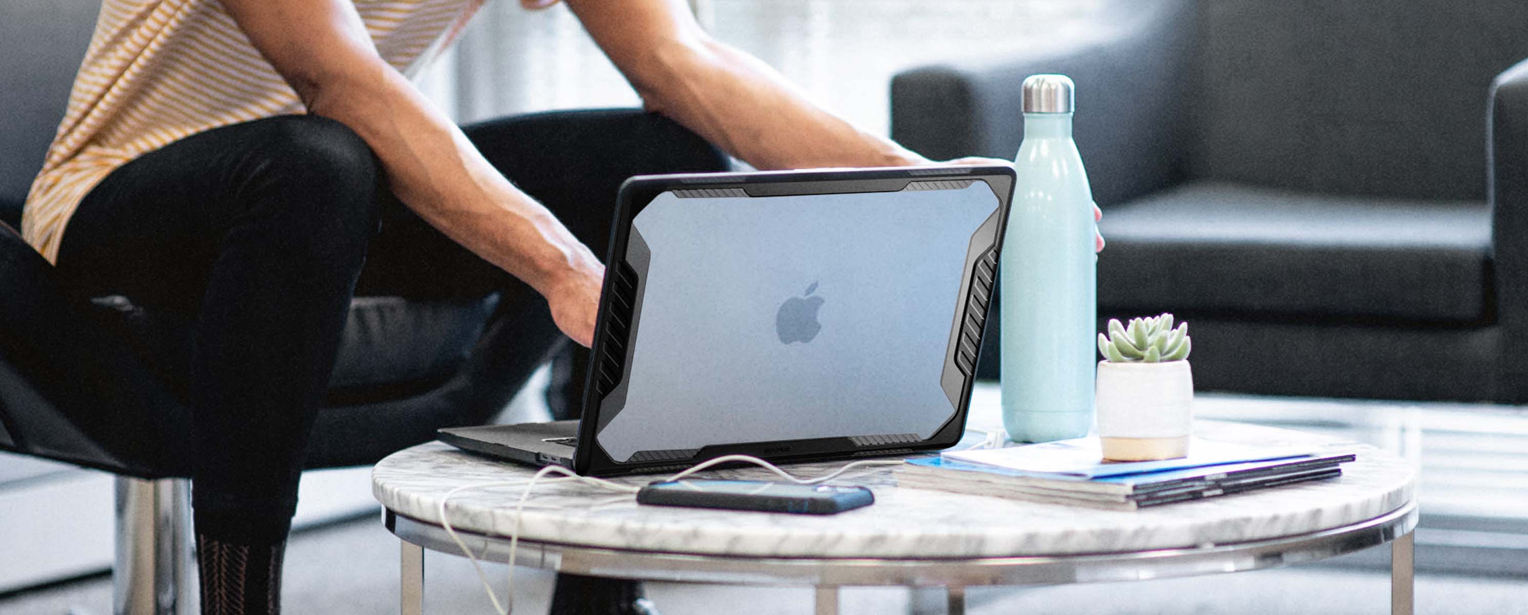 Coque Slim Fit protection durable pour Macbook Air 11